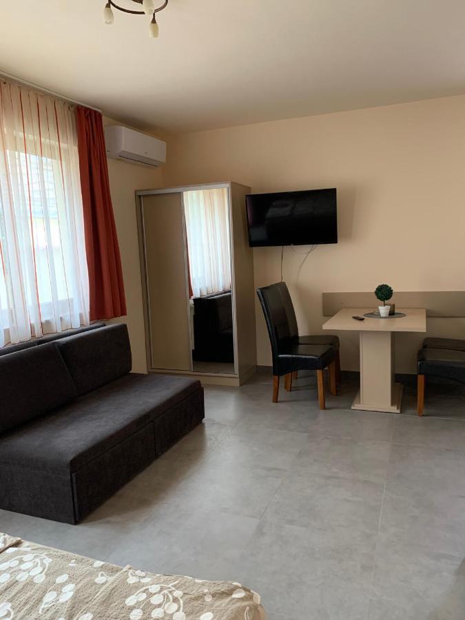Balaton Apartmanház Siófok Kültér fotó