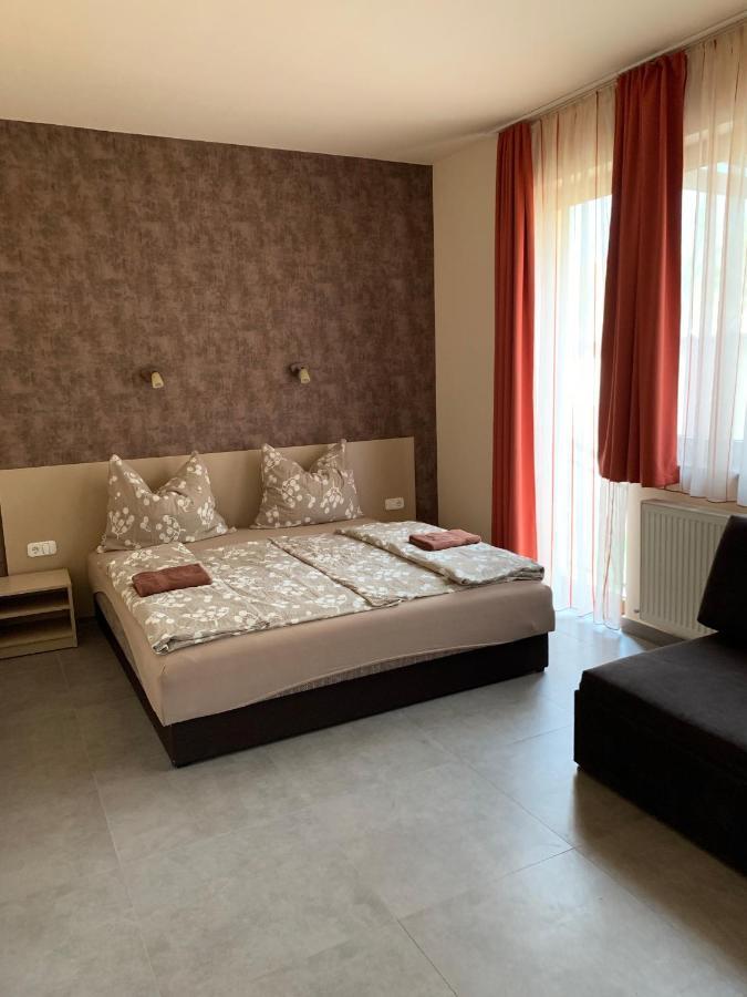 Balaton Apartmanház Siófok Kültér fotó